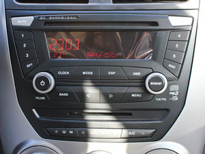 2012款1.6L 手动天窗版 音响调节
