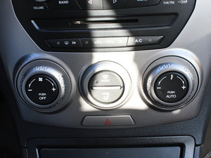2012款1.6L 手动天窗版 空调调节