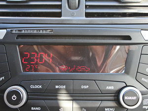 2012款1.6L 手动天窗版 中控台显示屏