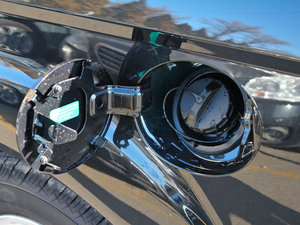 2012款1.6L 自动尊贵版 油箱盖