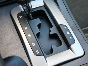 2012款1.6L 自动尊贵版 中控区
