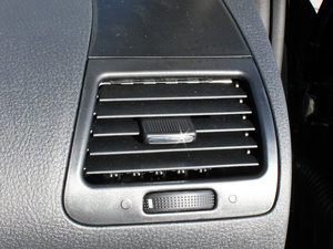 2012款1.6L 自动尊贵版 中控区