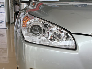 2012款1.6L 自动天窗版 细节外观