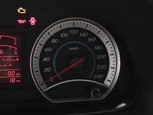 2012款1.6L 自动天窗版 中控区