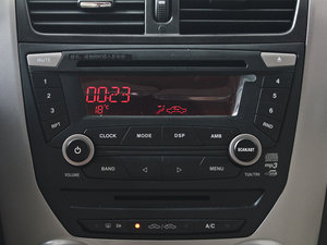 2012款1.6L 自动天窗版 音响调节