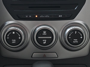 2012款1.6L 自动天窗版 空调调节