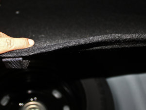 2012款1.6L 自动天窗版 其它