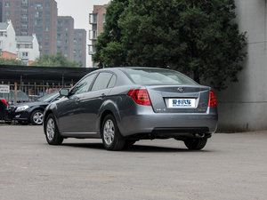 2012款1.6L 自动时尚版 左后45度
