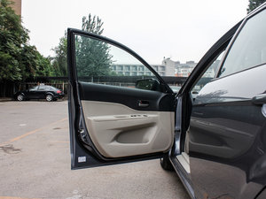 2012款1.6L 自动时尚版 驾驶位车门