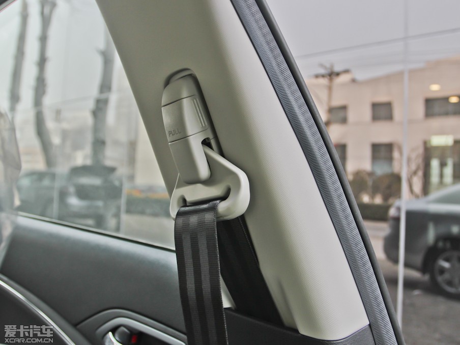 2012vB90 2.0L Ԅm