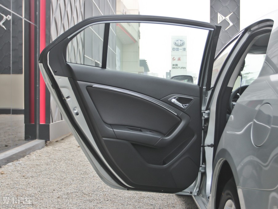 2012vB90 2.0L Ԅm