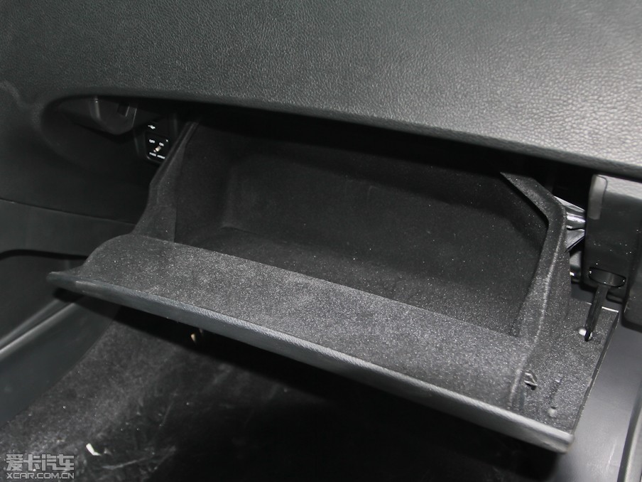 2012vB90 2.0L Ԅm