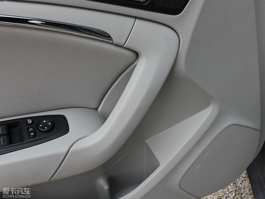 2012vB90 2.0L քӺA