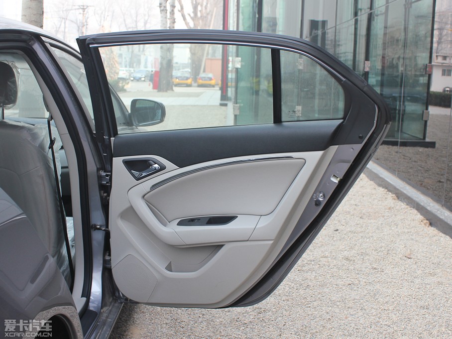 2012vB90 2.0L քӺA