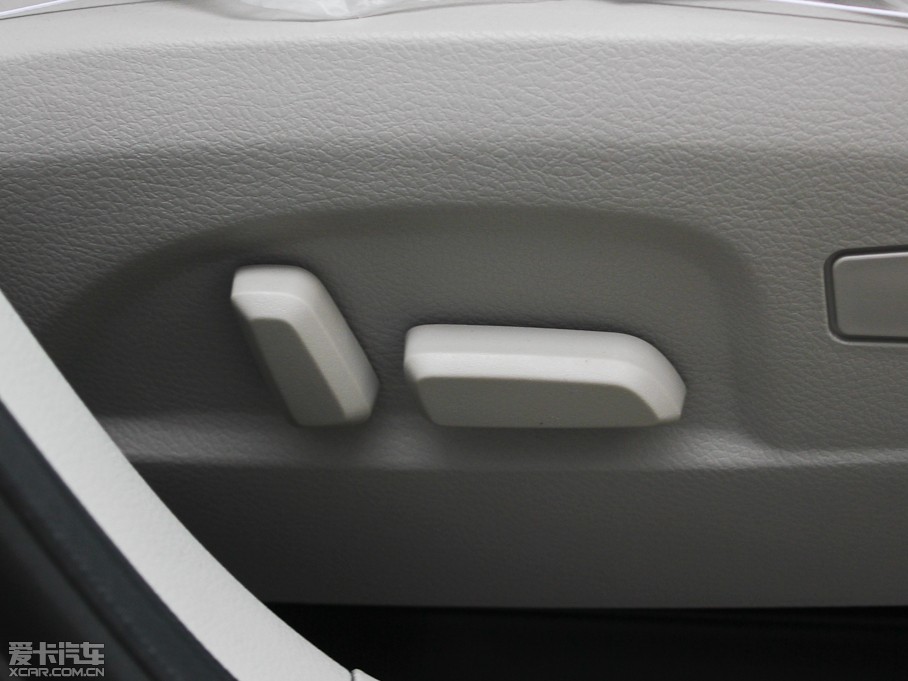 2012vB90 2.0L քӺA