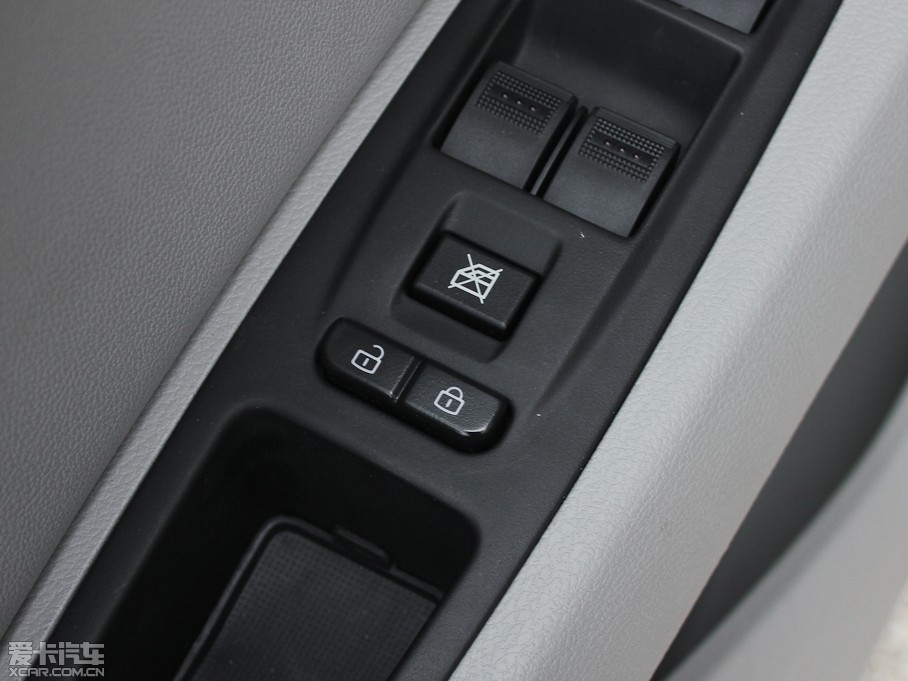 2012vB90 2.0L քӺA