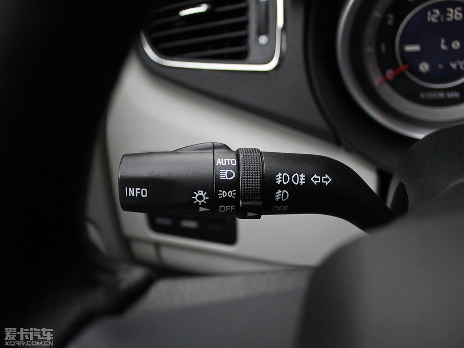 2012vB90 2.0L քӺA