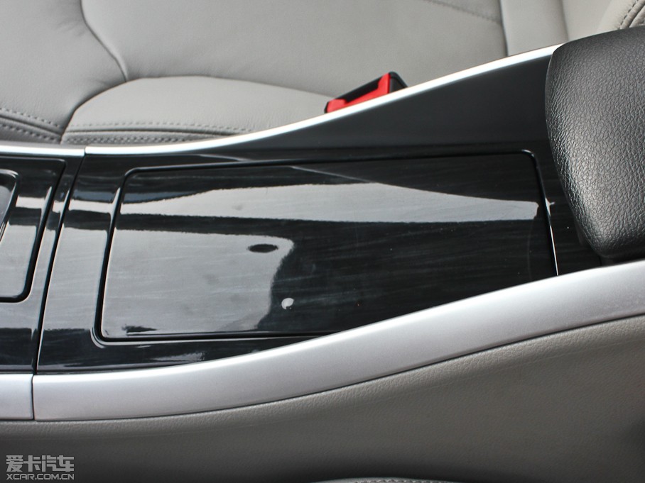 2012vB90 2.0L ԄӺA