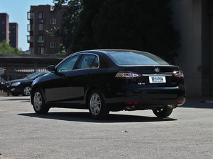 2012款2.0L 手动舒适版 左后45度