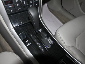 2012款2.0L 手动舒适版 换挡杆
