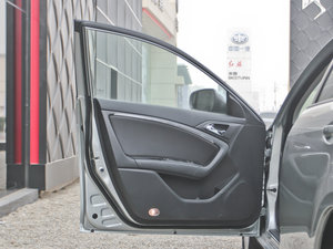 2012款2.0L 自动舒适版 驾驶位车门