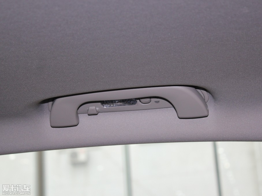 2012vB70 1.8L քӺA