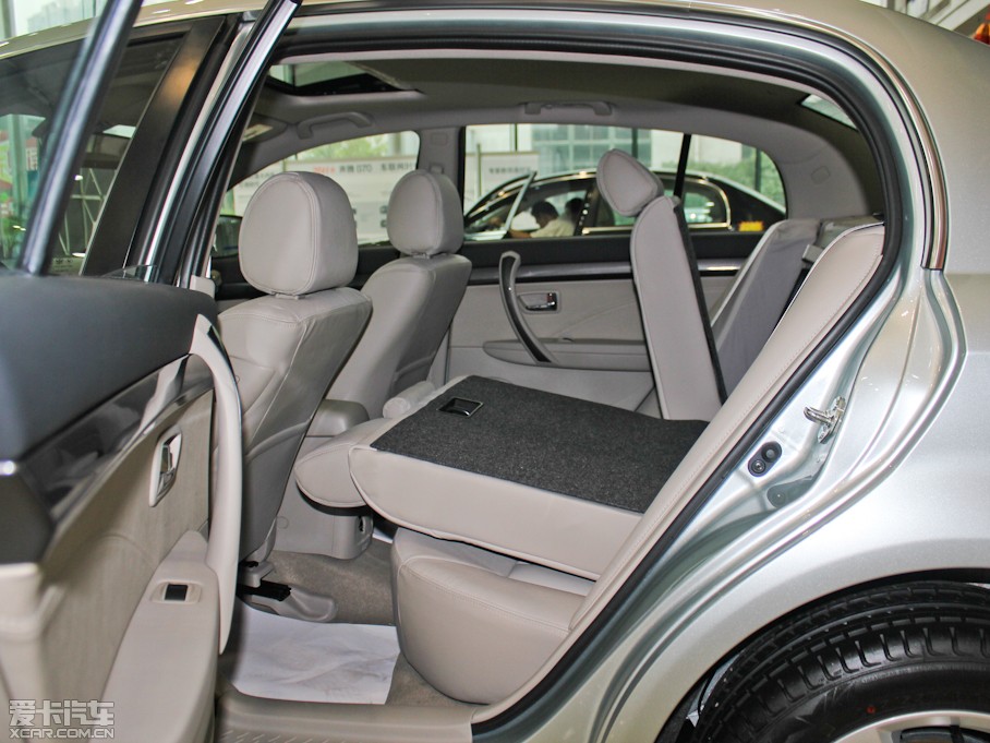 2012vB70 1.8L քӺA