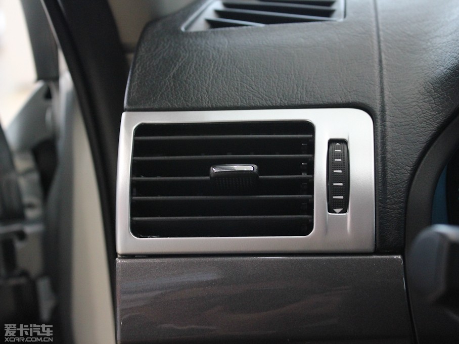 2012vB70 1.8L քӺA