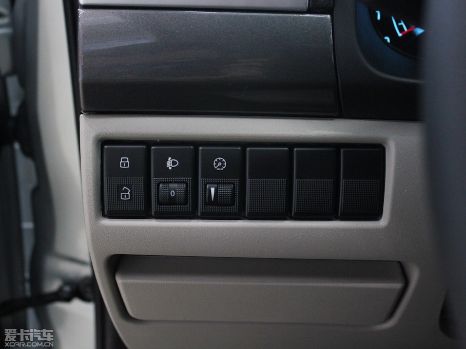 2012vB70 1.8L քӺA