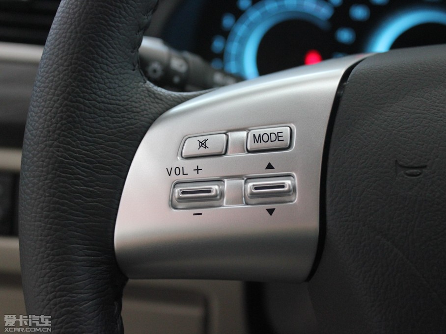 2012vB70 1.8L քӺA