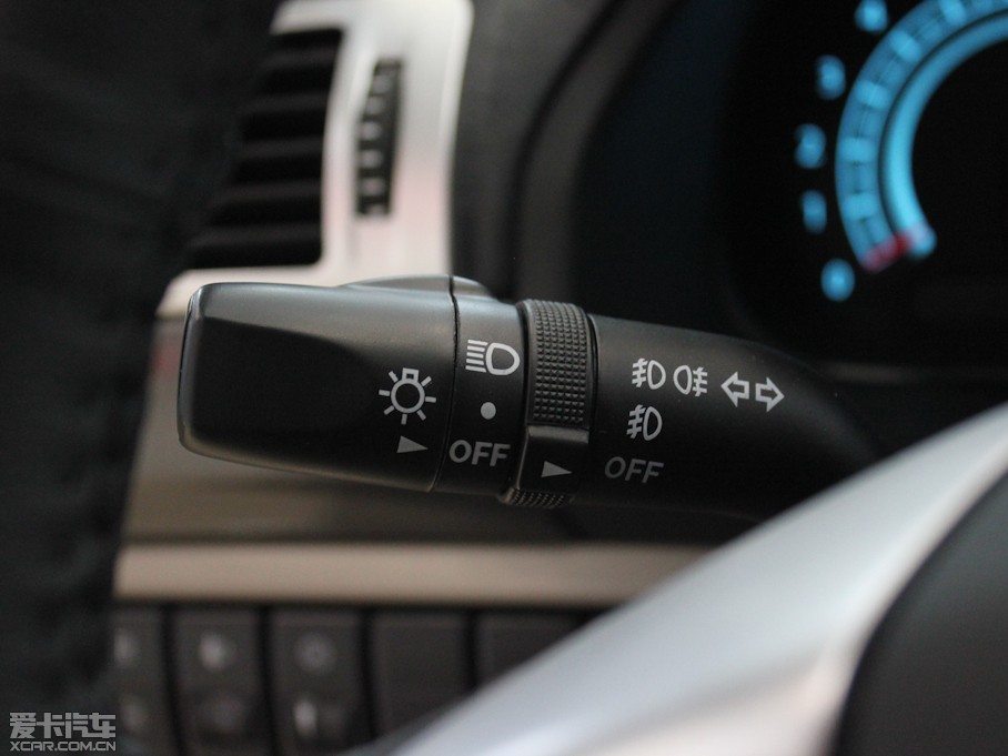 2012vB70 1.8L քӺA