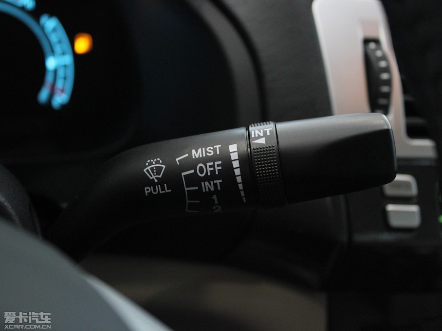 2012vB70 1.8L քӺA