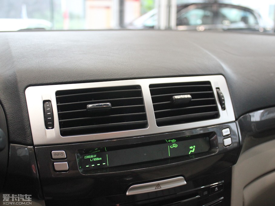 2012vB70 1.8L քӺA