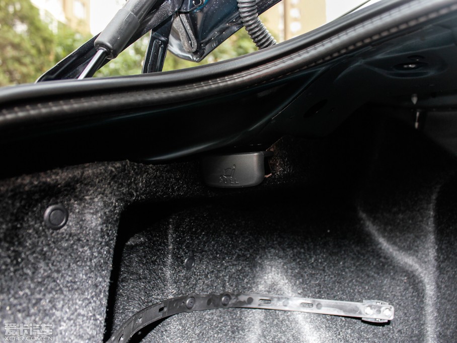 2012vB70 1.8L Ԅ(dng)r(sh)а