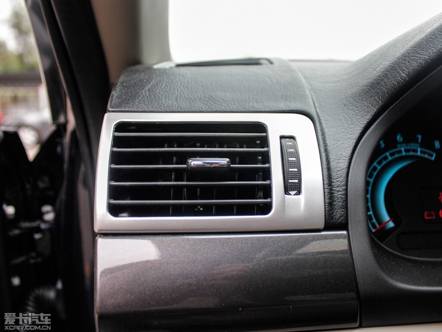 2012vB70 1.8L Ԅӕrа