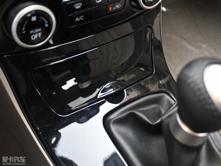 2012vB70 1.8L քӺA