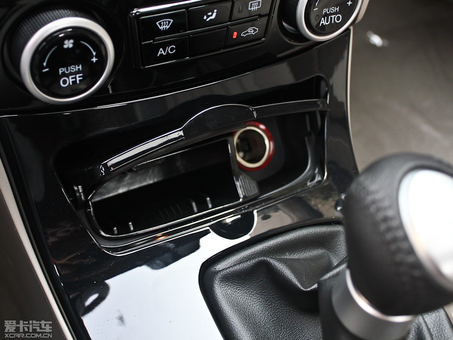 2012vB70 1.8L քӺA