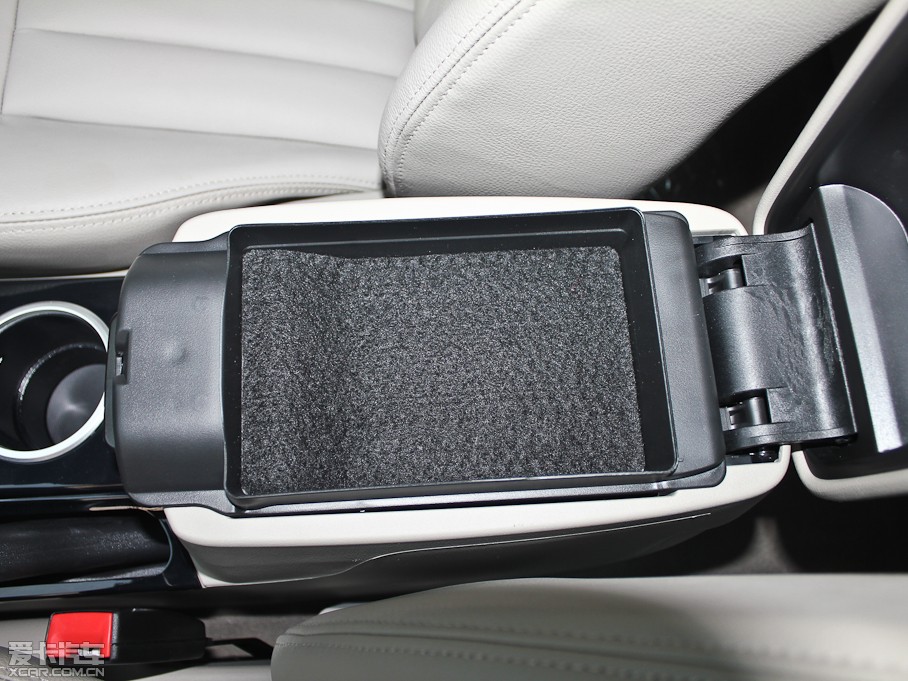 2012vB70 1.8L քӺA