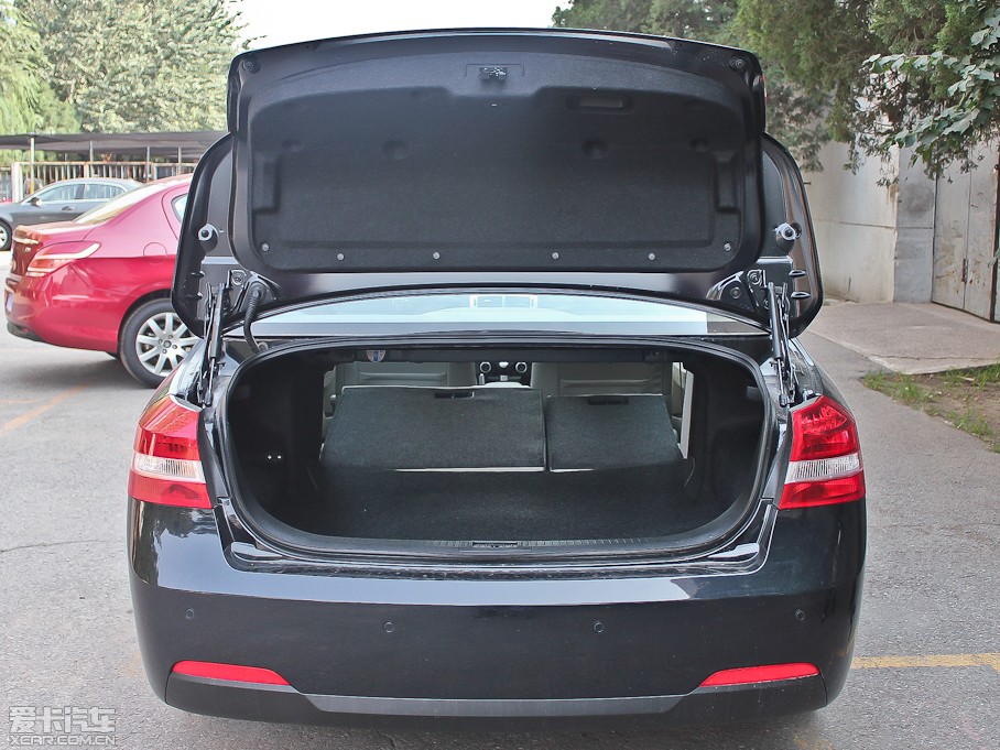 2012vB70 1.8L քӺA