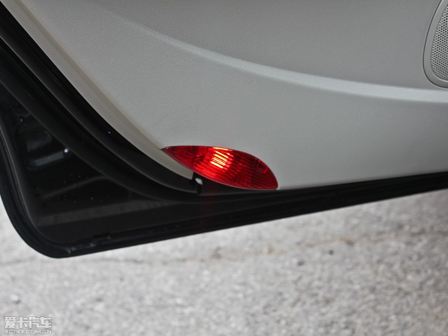 2012vB70 1.8L քӺA