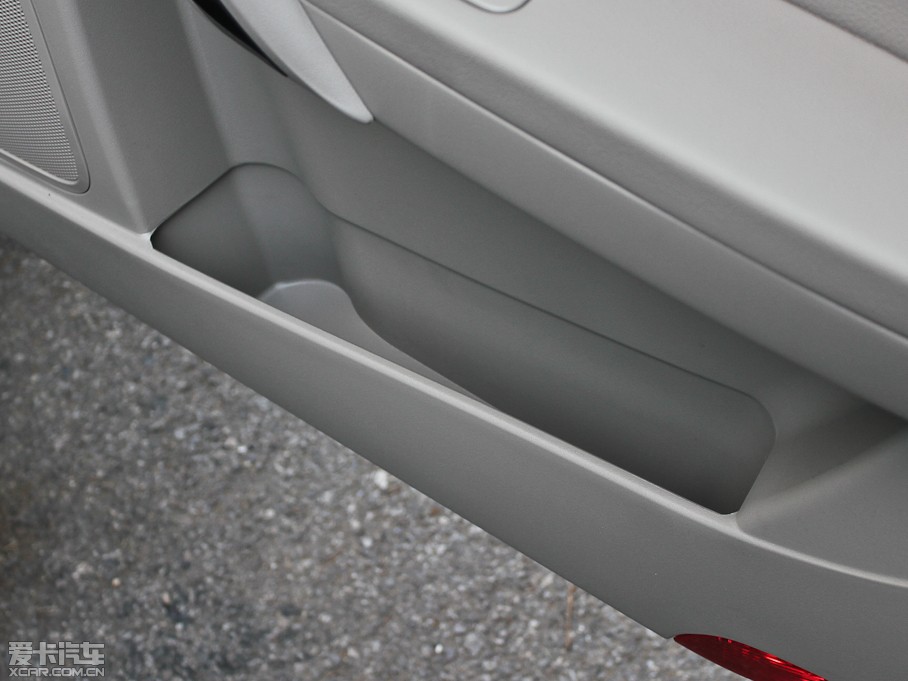 2012vB70 1.8L քӺA