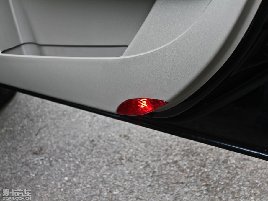 2012vB70 1.8L քӺA