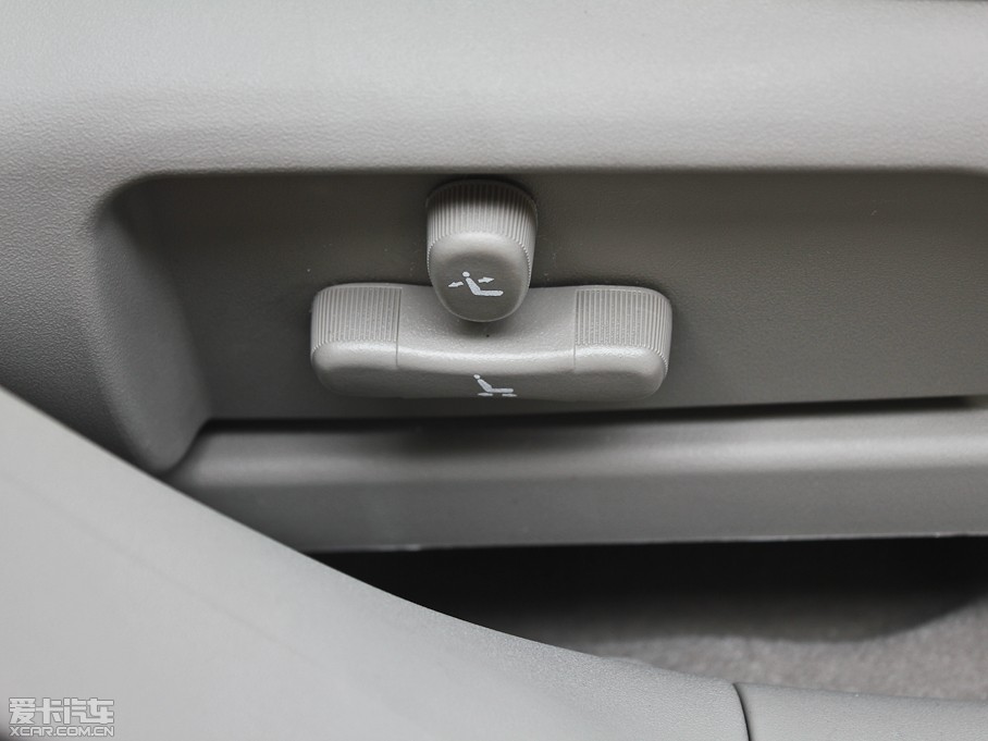 2012vB70 1.8L քӺA