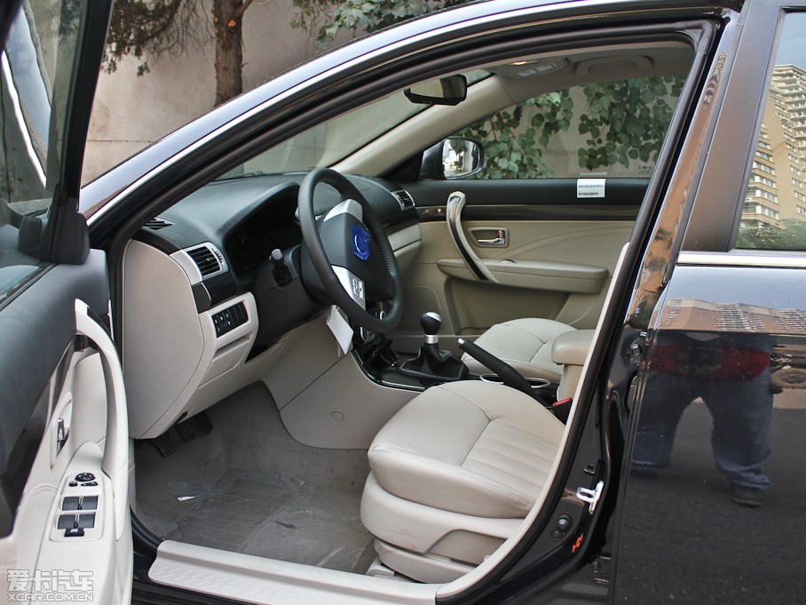 2012vB70 1.8L քӺA