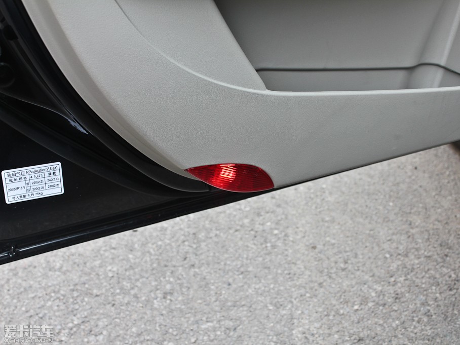 2012vB70 1.8L քӺA