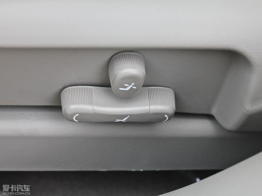 2012vB70 1.8L քӺA