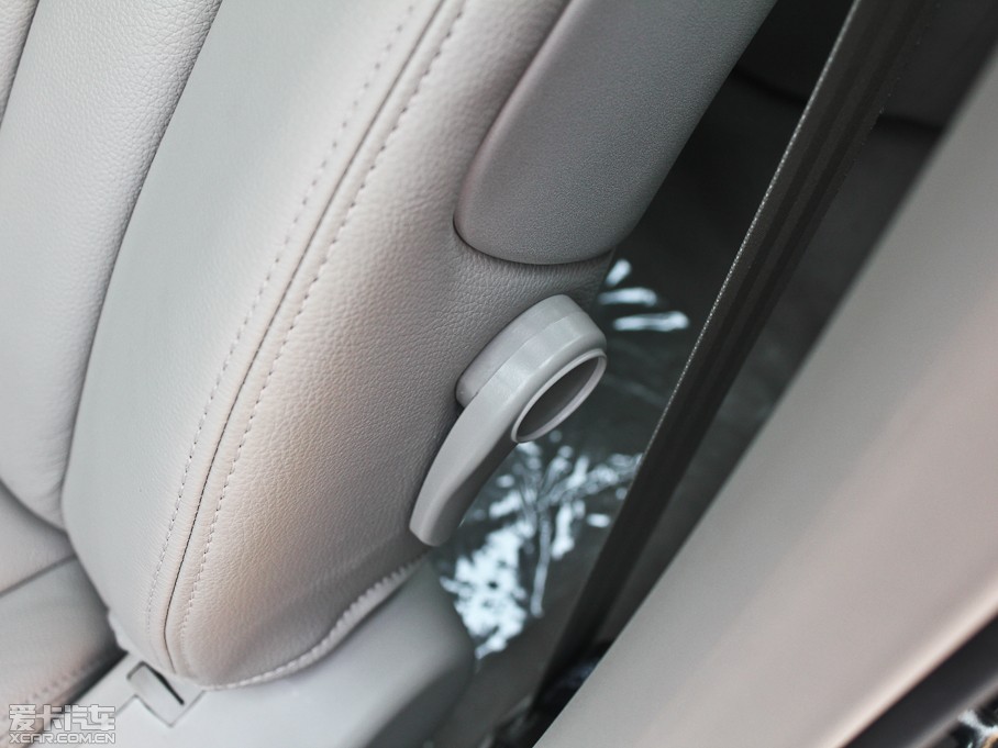 2012vB70 1.8L քӺA