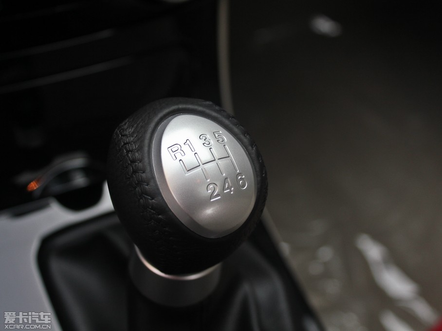 2012vB70 1.8L քӺA