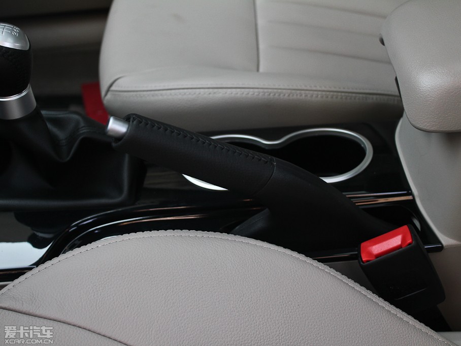 2012vB70 1.8L քӺA