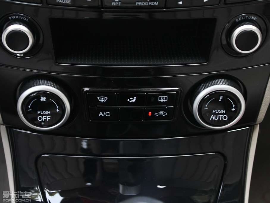 2012vB70 1.8L քӺA